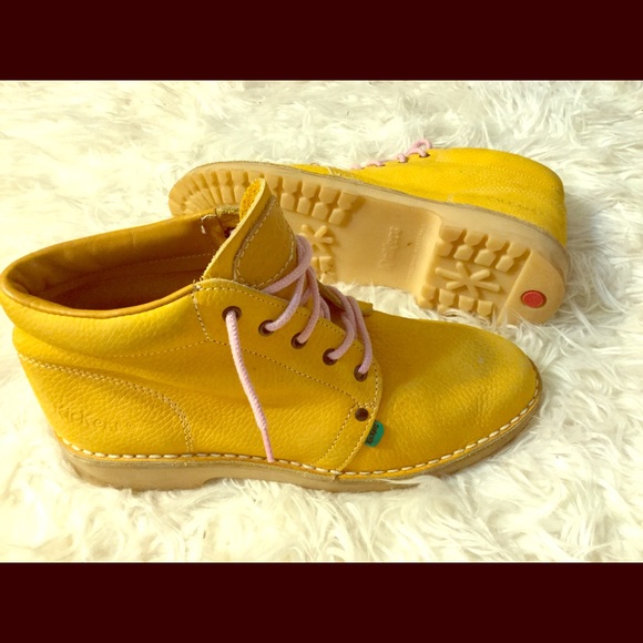High quality Kicker's boots size 10 women's.
