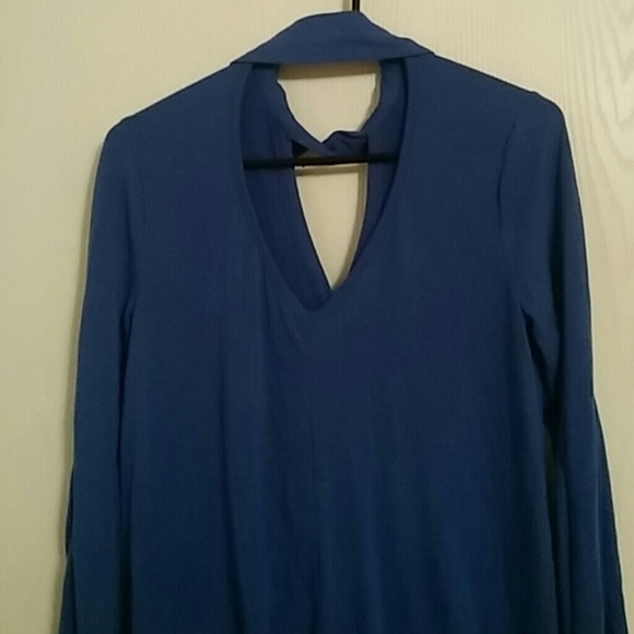 Blue top - Picture 3 of 3