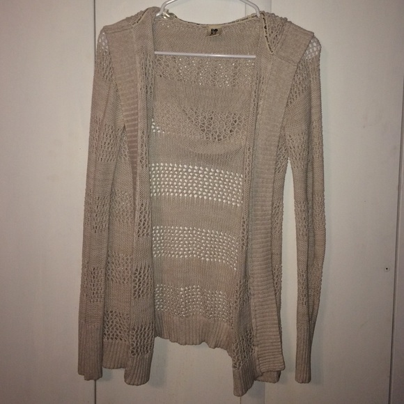 crochet cardigan with hood on back