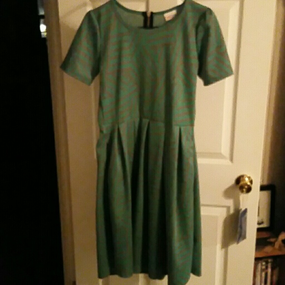 **Lularoe Amelia dress** size M
