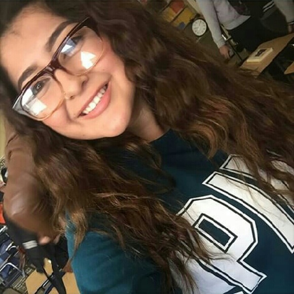 Meet your Posher, Lisette