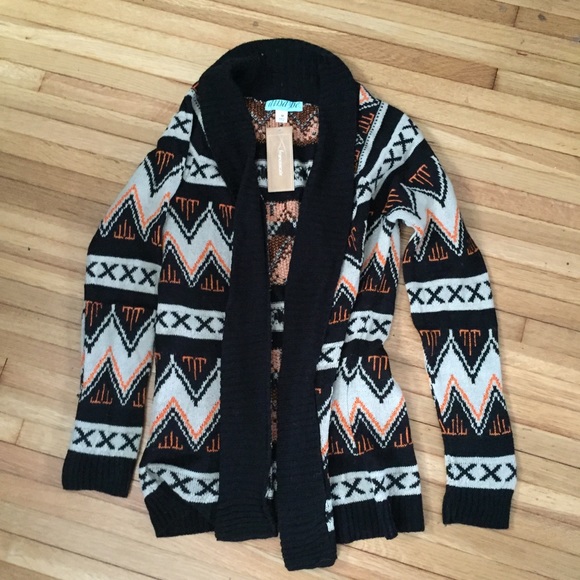 NWT Tribal Patterned Cardigan
