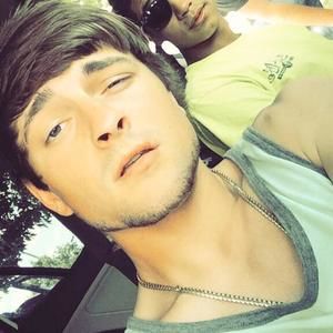 Meet your Posher, Austin