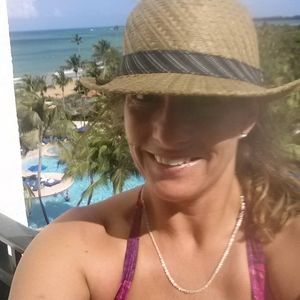 Meet your Posher, Stacy