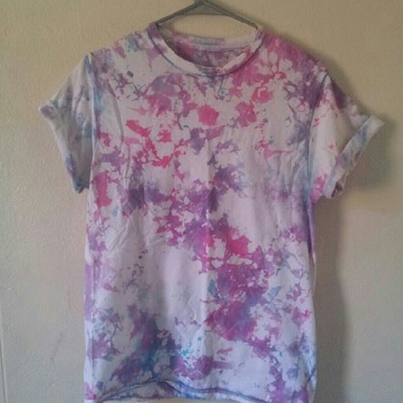 Tie-dye t-shirt