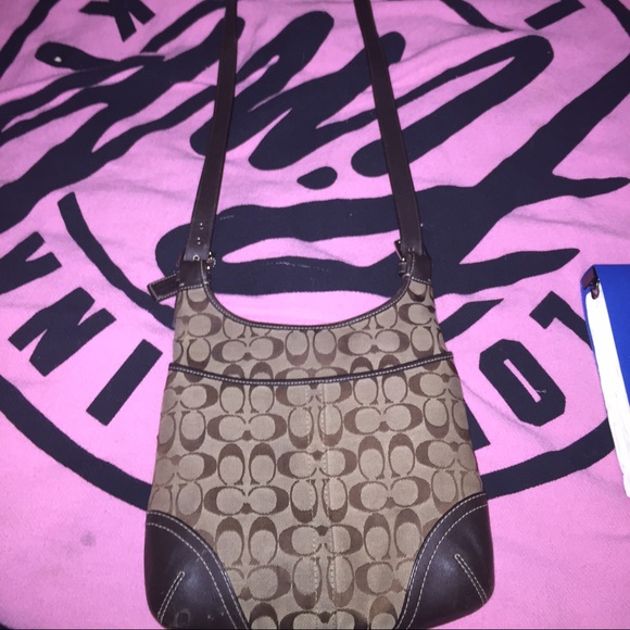 Large  coach crossbody.