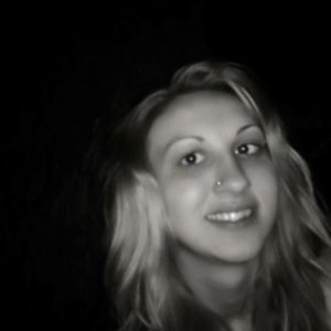 Meet your Posher, Holly