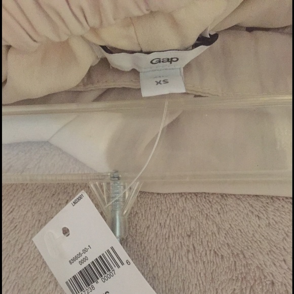 Nwt size xs gap beige long maxi - Picture 2 of 3