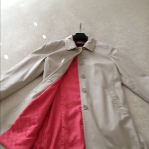 Medium Coach trench. Hardly worn.