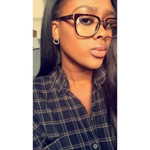 Meet your Posher, Zoe