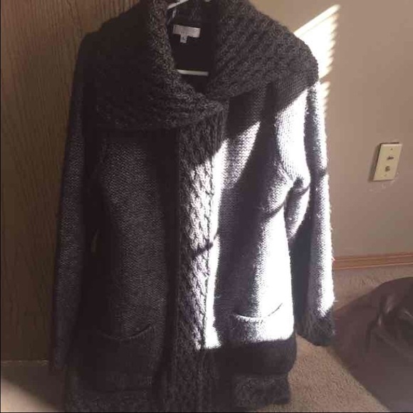 Grey cardigan