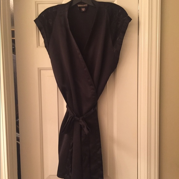 NWOT Victoria Secret Black Silk Robe