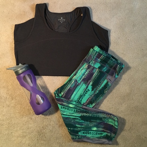 Gray Athleta Workout Top sz Medium