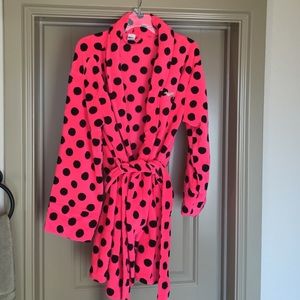 PINK Victoria's Secret short robe