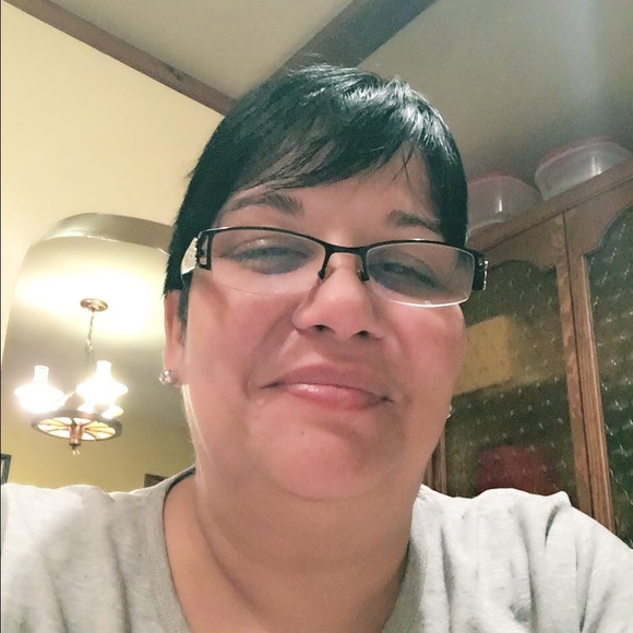 Meet your Posher daughters, - Picture 4 of 4