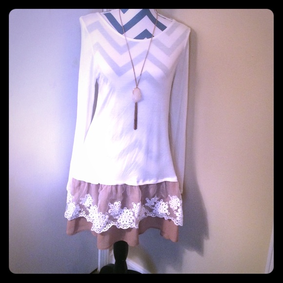 Amazing condition, never worn tunic