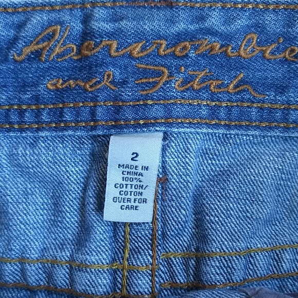 Abercrombie and Fitch Denim Skirt - Picture 2 of 4