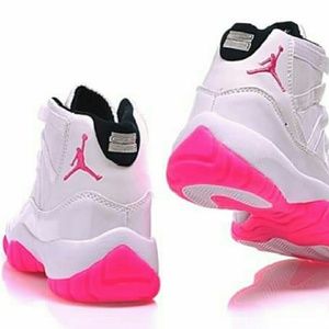 Meet your Posher, Tia