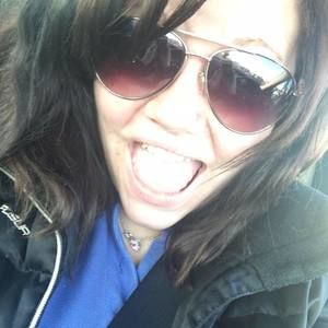 Meet your Posher, Analyssa