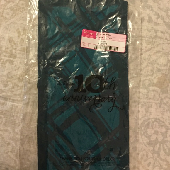 Thirty One Jade Plaid Scarf