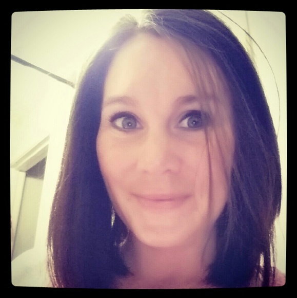 Meet your Posher, Brandy - Picture 1 of 1