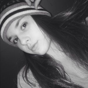 Meet your Posher, Tessa