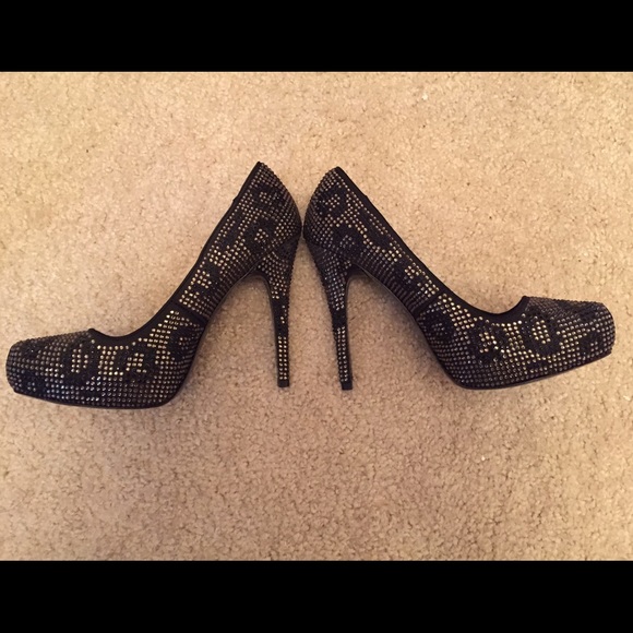 Report Signature Women's Parker Platform Pump NWB - Picture 3 of 3