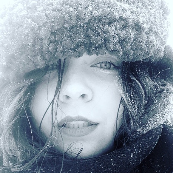 Meet your Posher, Krista - Picture 2 of 4