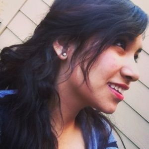 Meet your Posher, Maria