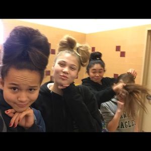 Meet your Posher, Hunter