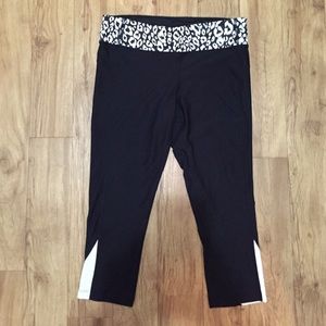 White Leopard Athletic Capri Leggings