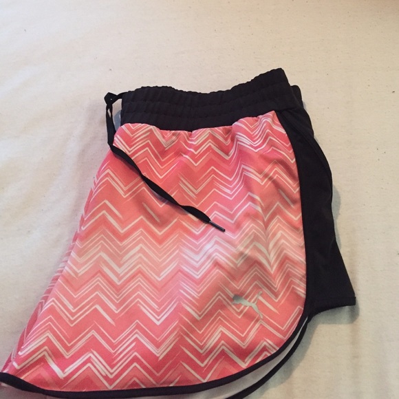Athletic shorts
