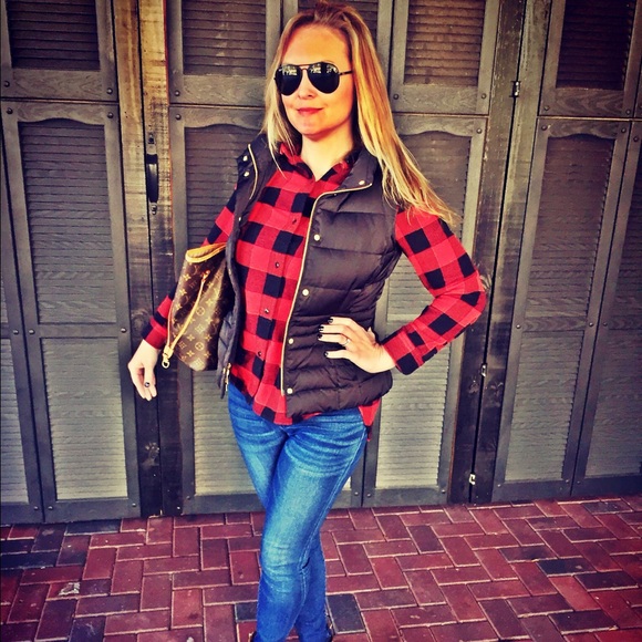 Meet your Posher, Kristin G - Picture 2 of 4