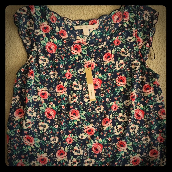 NWT Lauren Conrad floral print top