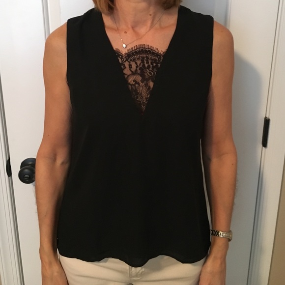 Ann Taylor Loft top - Picture 2 of 4