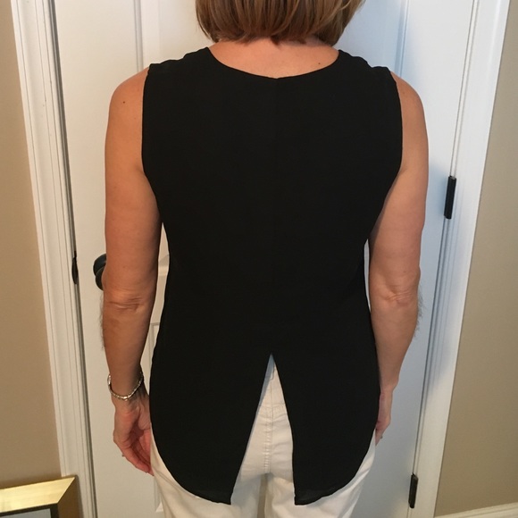 Ann Taylor Loft top - Picture 4 of 4