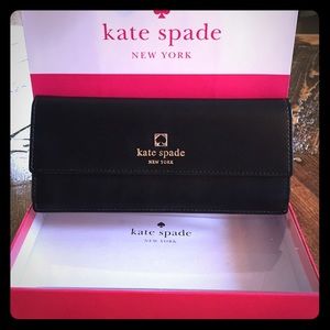 🆕Kate Spade Cow leather wallet