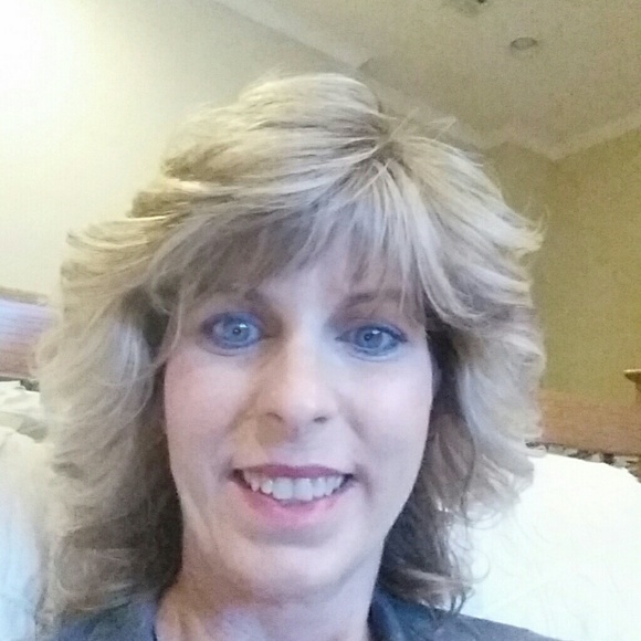 Meet your Posher, Dawn