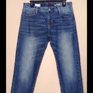 GAP "Sexy Boyfriend" jeans size 28 ankle length