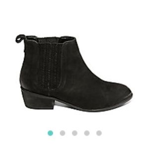 SALE 🎉 Steve Madden Nylie Booties