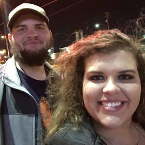 Meet your Posher, Dakota