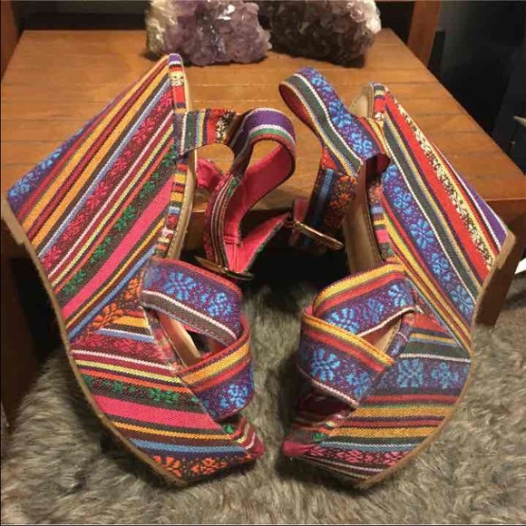 Colorful fun wedges size 7