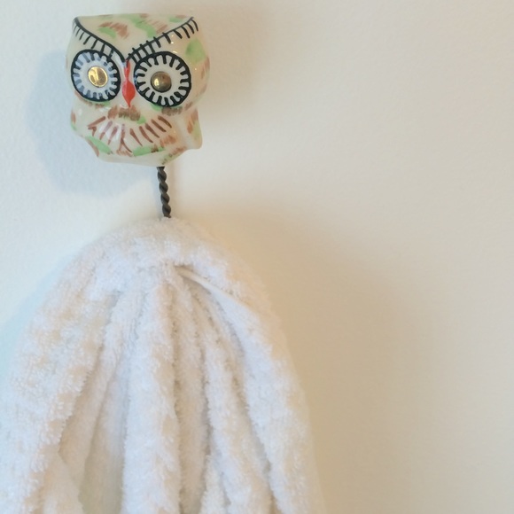 Urban Outfitters Accessories - Owl Hooks - SET OF 2