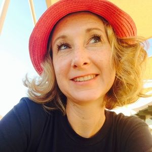 Meet your Posher, Angela