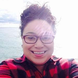 Meet your Posher, Yolanda