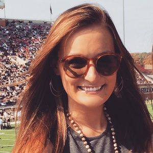 Meet your Posher, Kenzie