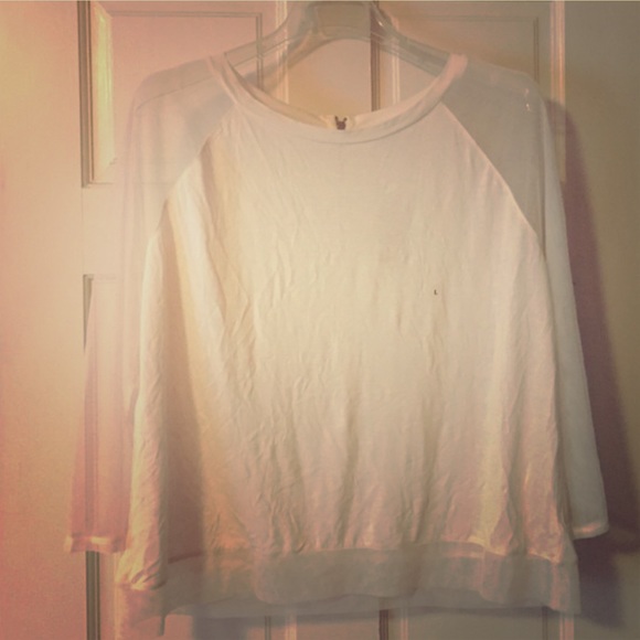 American eagle top sheer 3/4 sleeves