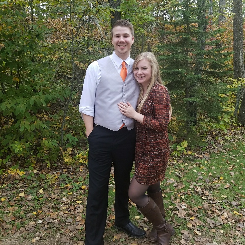 Meet your Posher, Alexis.