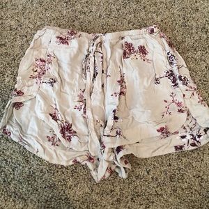 Brandy Melville shorts