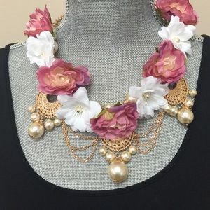Romantic Rose Runway Floral Necklace
